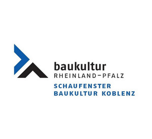 Logo blauer und schwarzer Pfeil - Baukultur Rheinland-Pfalz - Schaufenster Baukultur Koblenz